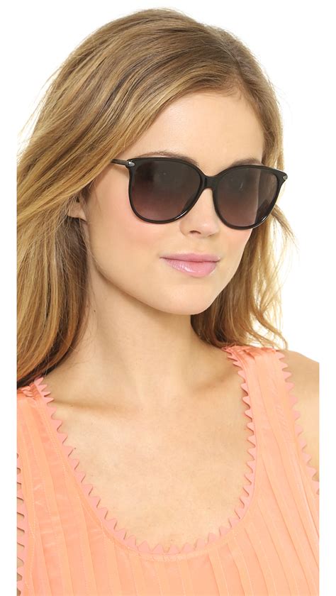 Marc Jacobs Sunglasses for Women .